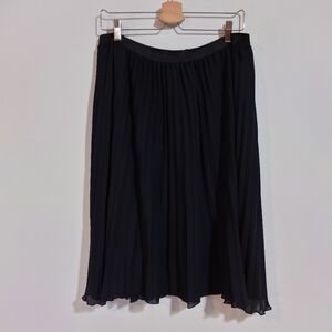 Vince Camuto Black Pleated Midi Skirt 1X Elastic Waist Flowy Classic Elegant